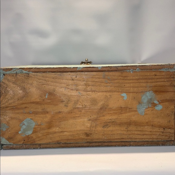 Vintage wooden Storage Box - Picture 8 of 8